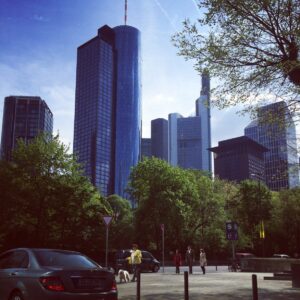 nearly-a-commercial_t20_LABWLY